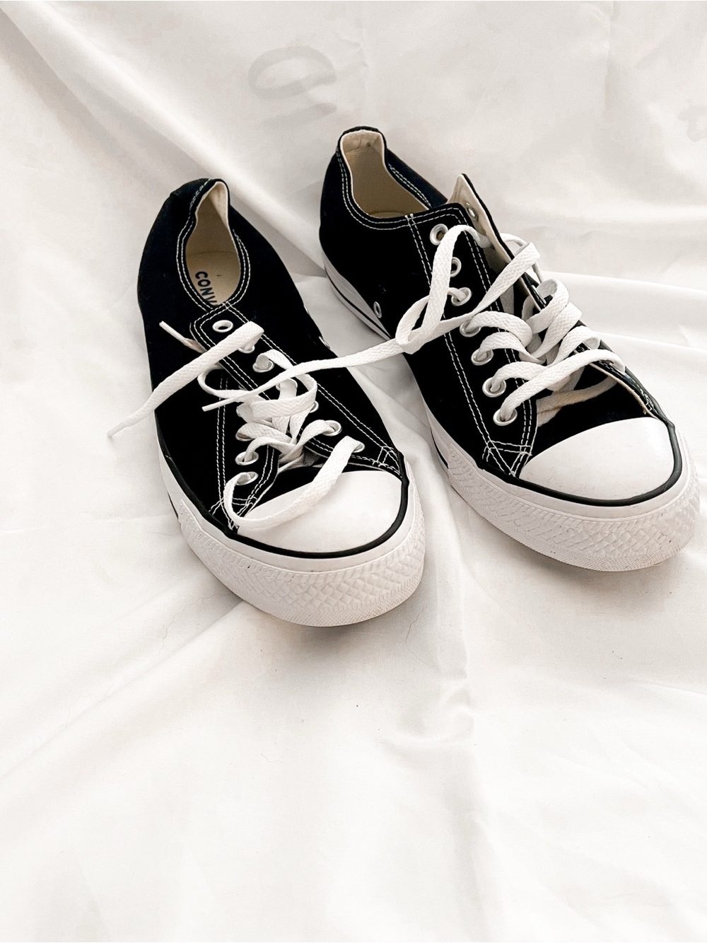 Converse Classic Low-Top Canvas Sneakers Black Size 11